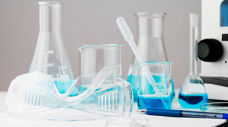 Reactivos y Materiales de Laboratorio Reactivos y Materiales de Laboratorio